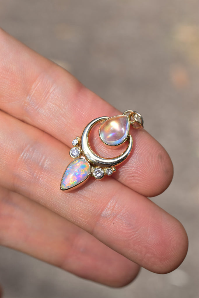 Moonflower pendant with Australian opal